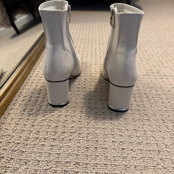 NEVER WORN Franco Sarto Pisa Mid Heel Bootie 8.5M - Picture 2 of 10